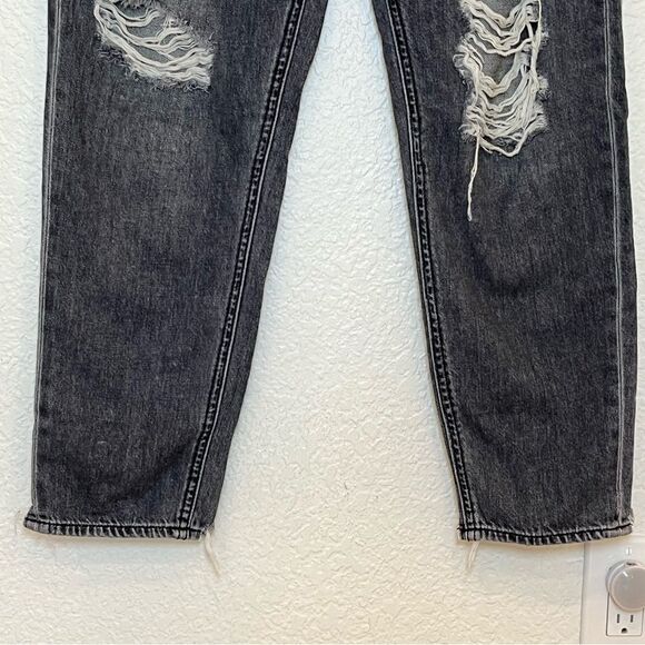 Hidden Zoey Mom Tapered Distressed Jeans in Gray size 28 - Picture 9 of 12